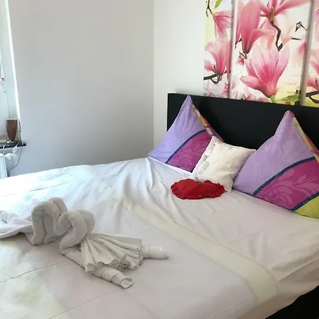 Kolner Ferienwohnung Nahe Messe * Cologne